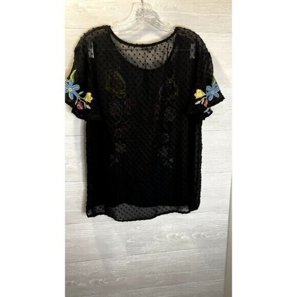 Umgee‎ Women's Floral Embroidered Sheer Swiss Dot Short Sleeve Top - Picture 4 of 8